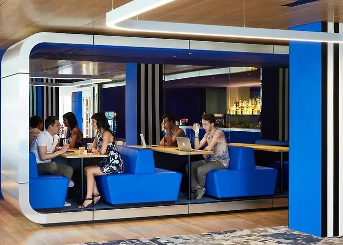 Yooma Urban Lodge Tour EiffelHotel Parijs